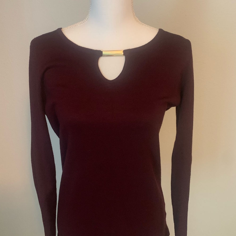 Chic Maroon Keyhole Long Sleeve Blouse